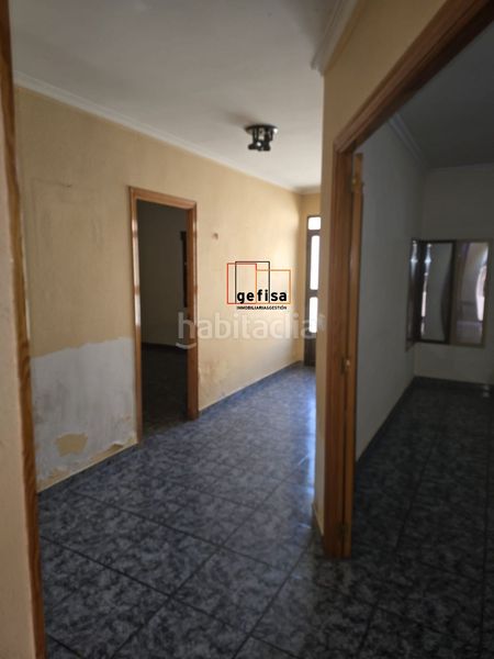 Foto a4f3aa4e-20d5-4ad6-8ec0-74b3a91a7455. Casa  en venta en nacional iv, 3 dormitorios. en Valdepeñas