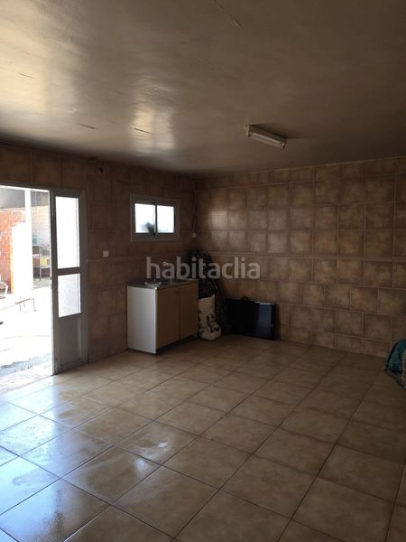 Foto b03c6e74-986f-4216-b8a6-2022ffc92573. Casa  en venta en nacional iv, 3 dormitorios. en Valdepeñas