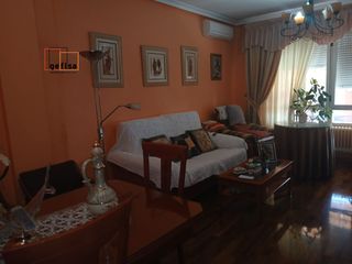 Etagenwohnung in Valdepeñas. Piso en venta en san marcos, 3 dormitorios.
