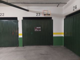 Posto auto in Valdepeñas. Cochera en venta en centro.