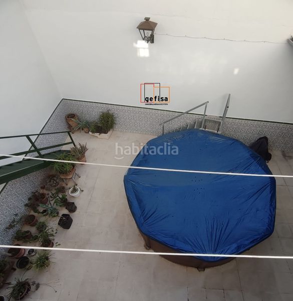 Foto dd2b7418-32b9-425a-bfe9-34999900864d. Casa  en venta en centro salud, 7 dormitorios. en Valdepeñas
