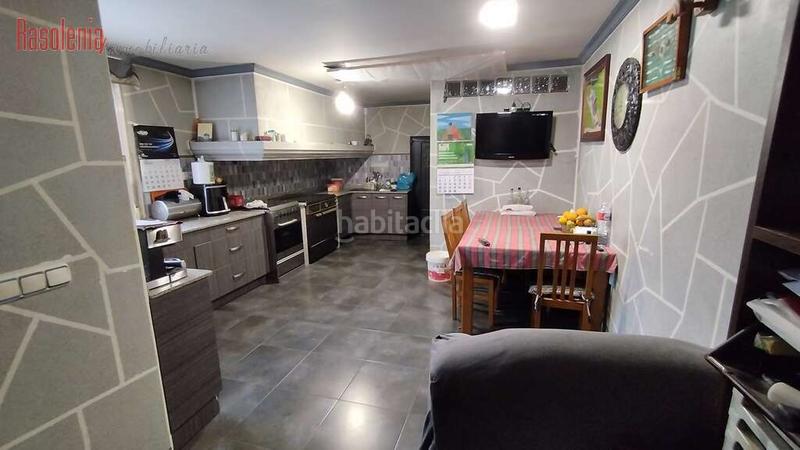 Foto bfae5366-9bc1-4772-bb12-8a134430c5c6. Chalet amplio chalet de piedra en Tomiño