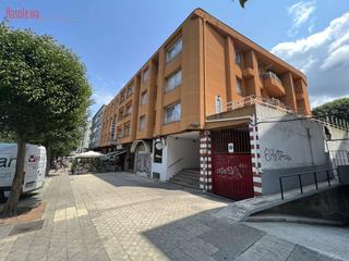 Local commercial à Santa santa cristina 24. Local venta en santa cristina, oleiros, coruña