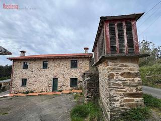 Casa in Barrosa 2. Venta de chalet independiente en cedeira, a coruña