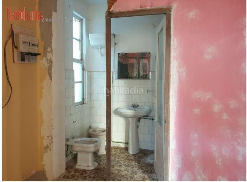 Foto a590a190-138b-49b9-b755-ffe049bcec3e. Piso en penas de guitin en A Malata - Catabois - Ciudad Jardín Ferrol