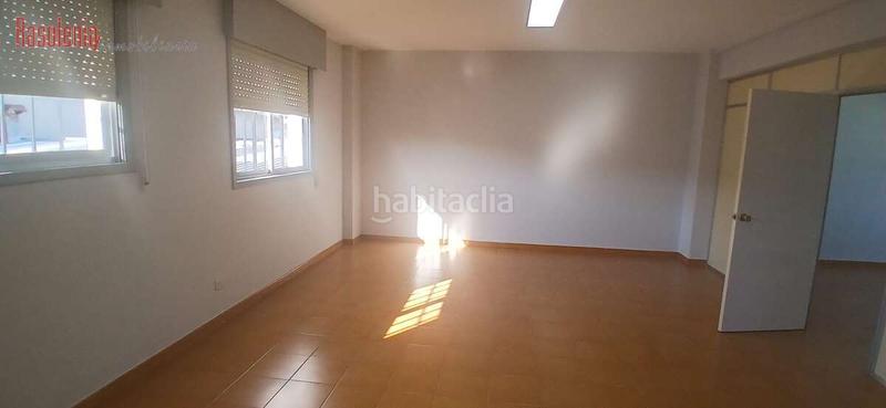 Foto 850fd10f-a600-46bb-b863-2586bd7e71ed. Rent office space in gutemberg 5 in Vioño Coruña (A)