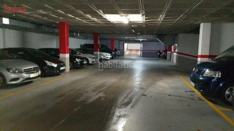 Foto e5d57a54-c121-4540-a969-ab3e8ac6e29c. Aparcament cotxe a outeiro 203 a Sagrada Familia Coruña (A)