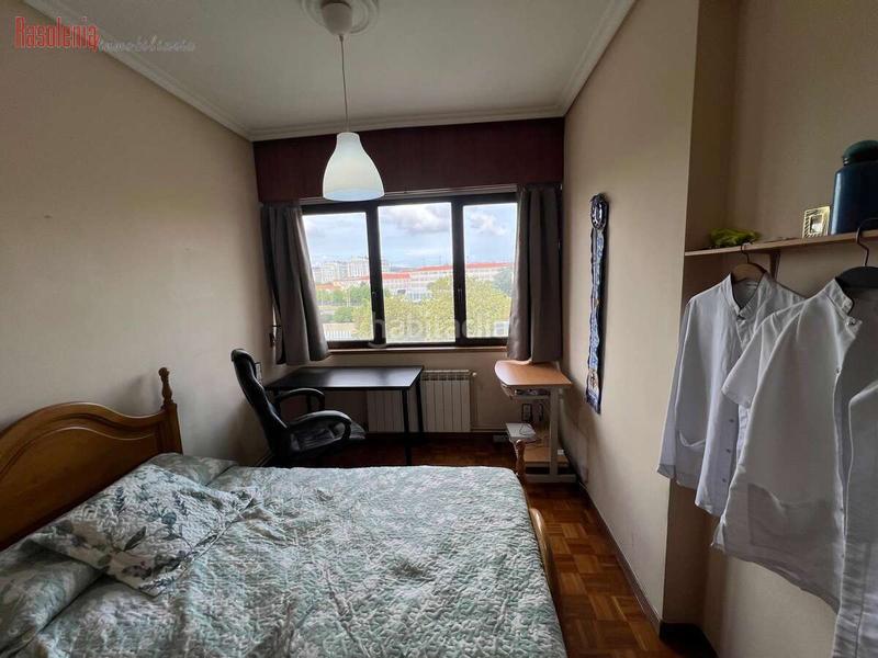 Foto 4e0e61fe-1a39-4145-b71b-de6f4157d32a. Appartamento con riscaldamento parcheggio in Someso - Matogrande Coruña (A)