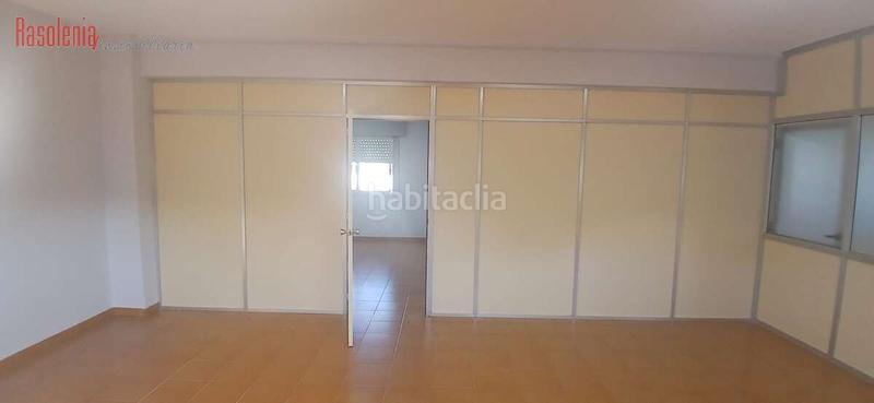 Foto 91976936-2745-4d22-9ad5-bdcb67c6967c. Rent office space in Vioño Coruña (A)