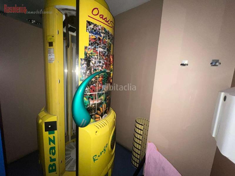 Foto 62817df7-6f7b-4f0f-92de-b385e96ae369. Location local commercial dans Os Mallos Coruña (A)