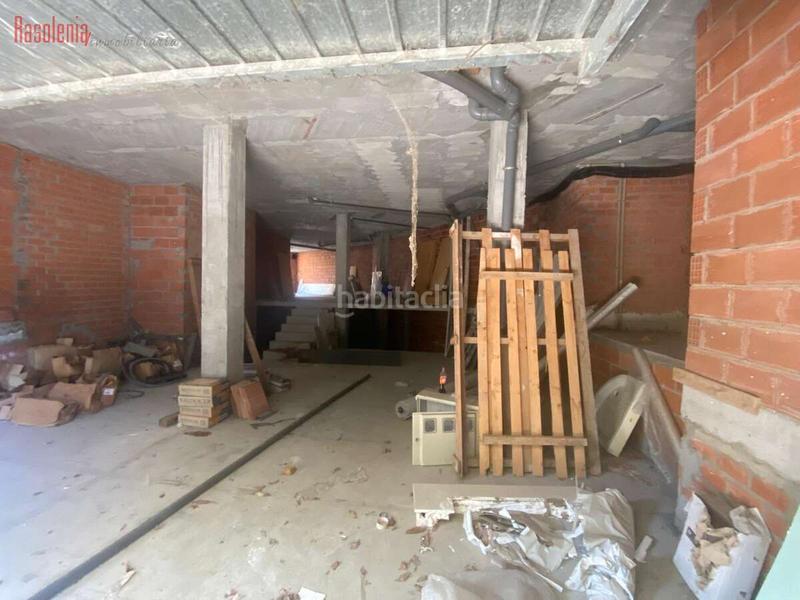 Foto bcfff518-dac1-492b-bbb7-596ddaf7b2e1. Local comercial a rosalia de castro 28 a Carral