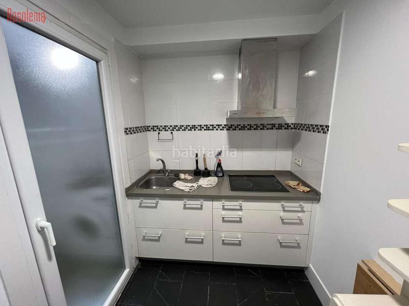 Foto 221a8b57-a820-4ca8-853b-d3d2befd7703. Rent office space with heating in Vioño Coruña (A)