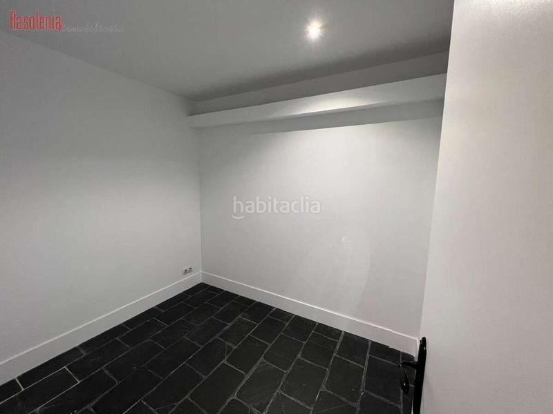 Foto 3a987241-2616-49c1-993d-2e791f3ac76f. Rent office space with heating in Vioño Coruña (A)