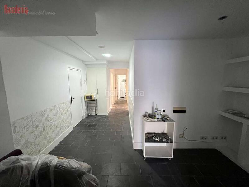 Foto 6cb1cac2-fbd2-4a37-9b3c-a8d823714f87. Rent office space with heating in Vioño Coruña (A)