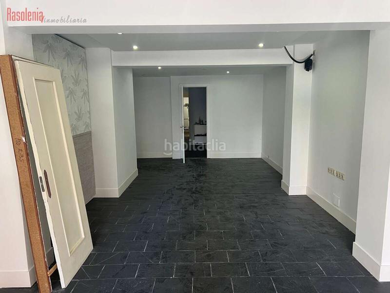 Foto 7a2e599c-61ff-4e4b-a0ff-54108be57e10. Rent office space with heating in Vioño Coruña (A)