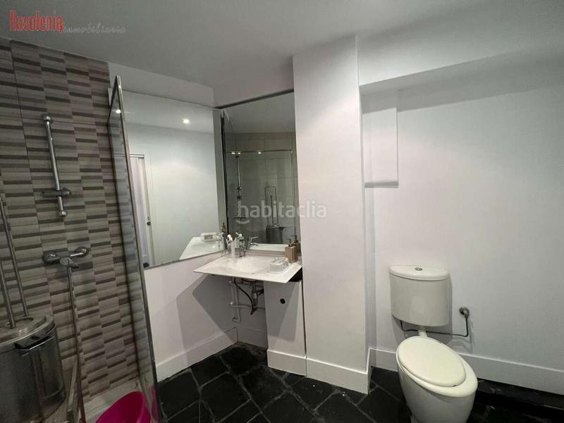 Foto b1fb80e3-bea1-4223-9649-6499e29d6e02. Rent office space with heating in Vioño Coruña (A)