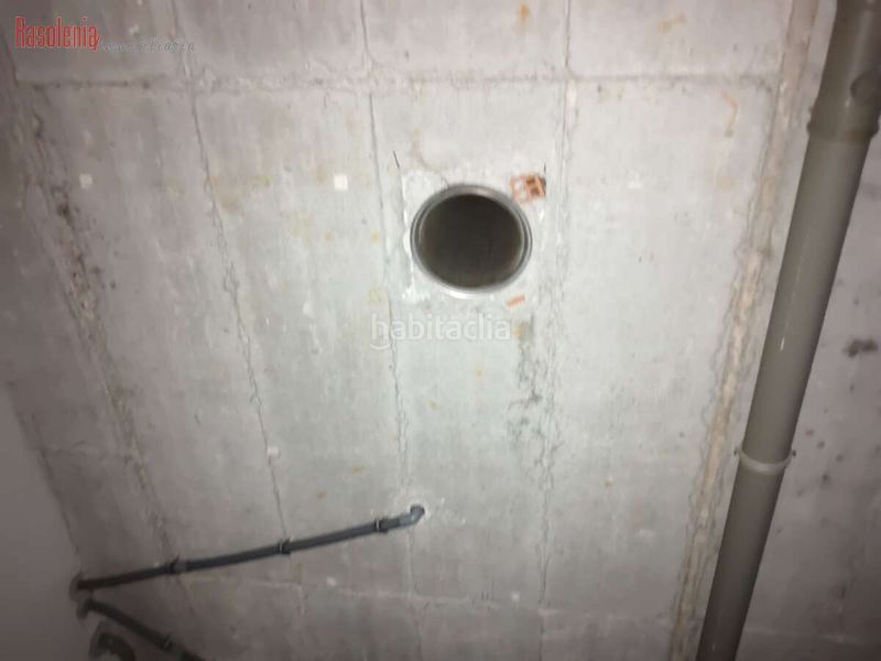 Foto a6bd3406-afb4-4d22-b5c7-3b9ba092d9e9. Local comercial a Betanzos