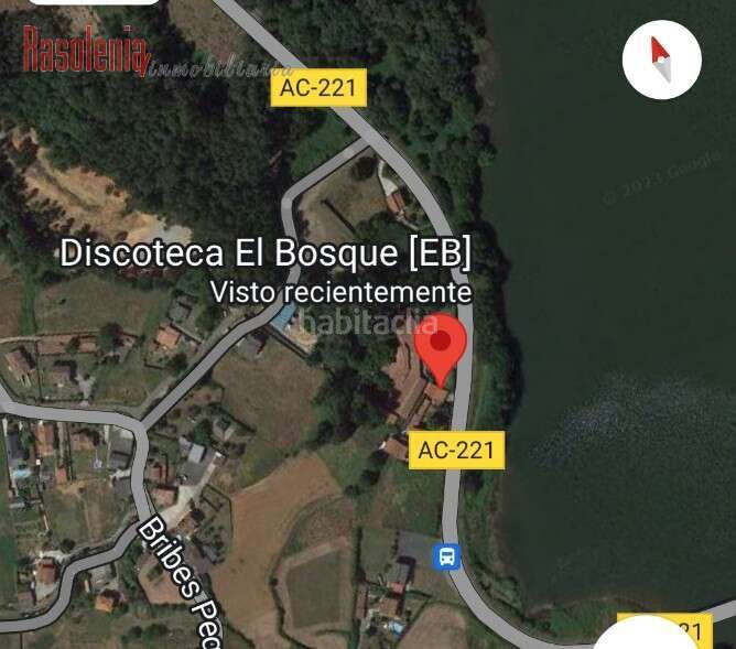 Foto d13b87b5-1f46-4627-9f5e-18a47e662a2c. Edifici a bribes pequeno 3 a Cambre