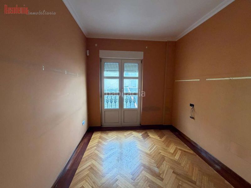 Foto 40035a10-f00b-4065-836f-8add2a65ab25. Dúplex a clemente m. pasaron 18 a Ribadeo