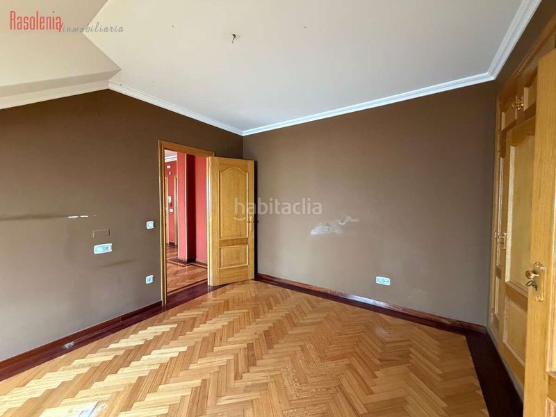 Foto 8864db3d-d60e-4232-9eb0-21830c7966f6. Dúplex a clemente m. pasaron 18 a Ribadeo