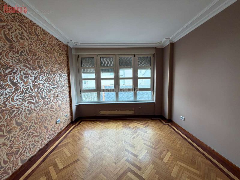 Foto 8eebb74c-c2bc-4944-a9bc-94a29fa58406. Dúplex a clemente m. pasaron 18 a Ribadeo