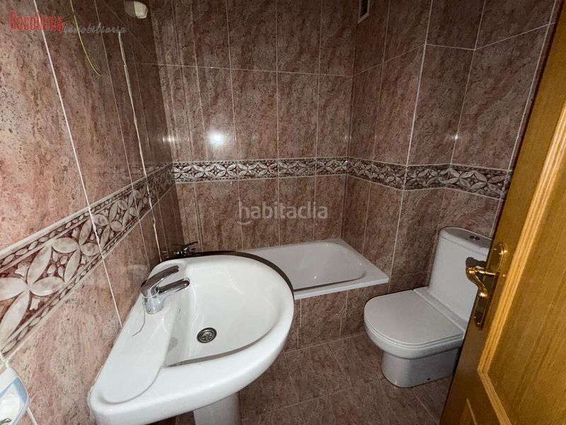 Foto ccd11ff0-55e0-40df-89ef-0f19e15d8c5c. Dúplex a clemente m. pasaron 18 a Ribadeo