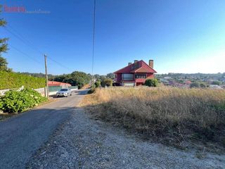 Terreno residenziale in Da pena 11. Venta de dos solares en rúa pena, oleiros