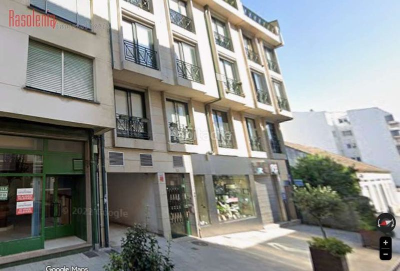 Foto 5cf7ac32-9551-4e72-b3af-84f8715de2a0. Parking coche en galicia 114 en Palmeira Ribeira