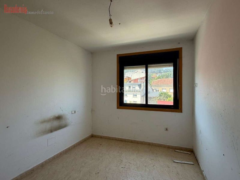 Foto 3d5c5013-391e-4ffa-9eba-ad3a63ee708d. Pis a o pontellon 77 a Boiro