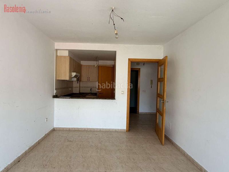 Foto 9b949e66-0c68-4f86-8b25-565575b6b8ce. Pis a o pontellon 77 a Boiro