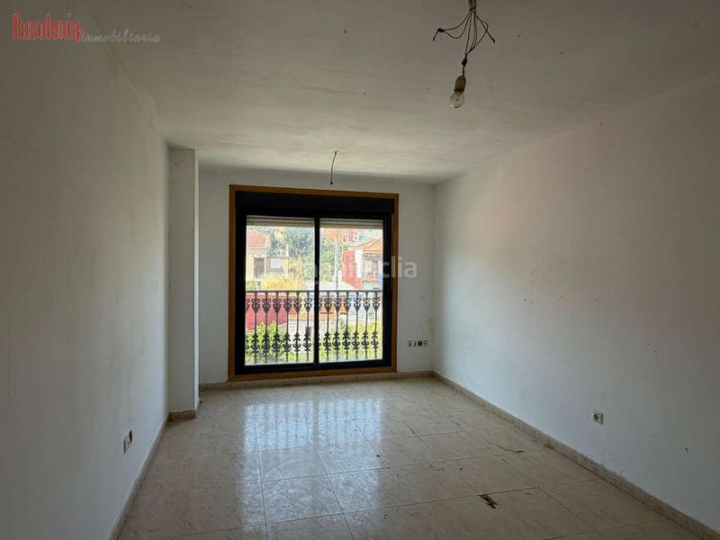 Foto b6a8e953-93ff-480c-917c-5fcf0020e265. Pis a o pontellon 77 a Boiro