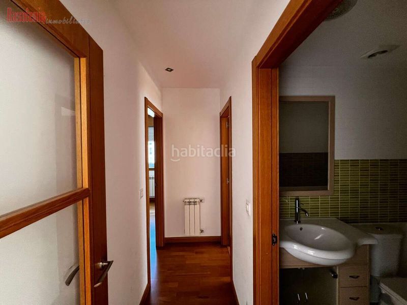 Foto a7a1e99b-87e0-409d-be94-1d0d0ac2c027. Pis amb calefacció aparcament a Alto del Castaño Narón