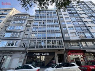 Local Comercial en Ramón y Cajal SN