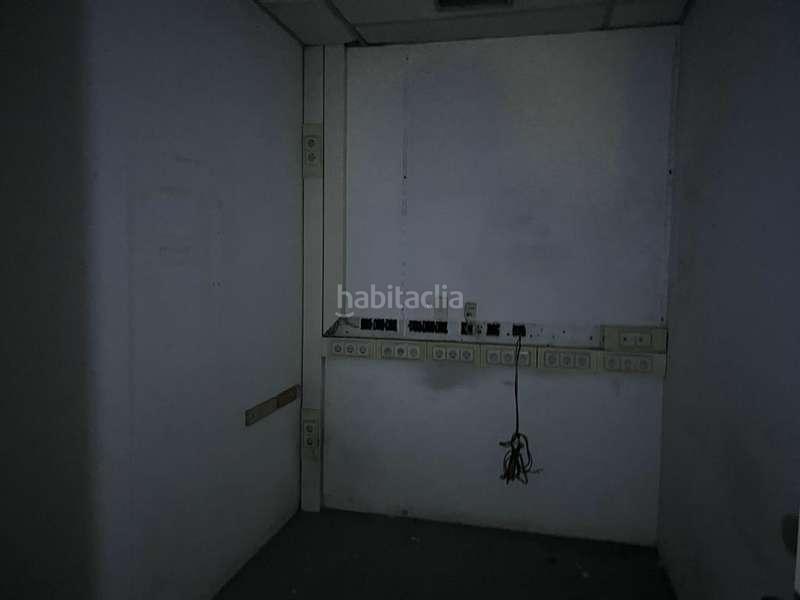 Foto 53f2287b-7f8b-4488-b00b-2f2159f0451d. Local commercial dans rubalcava 30 dans Centro Ferrol