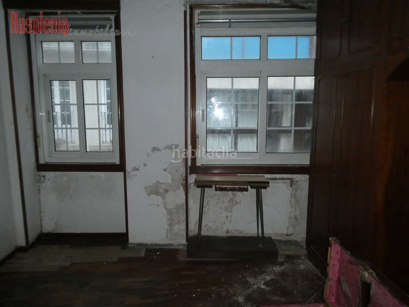 Foto 53ec4d9d-0fbc-4c2b-9e81-e42bc11e110b. Edificio in galera 50 in Ciudad Vieja Coruña (A)