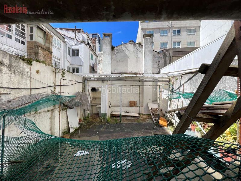 Foto a6410b4c-1d3d-45a7-8871-1e4c7c8b014c. Edificio in galera 50 in Ciudad Vieja Coruña (A)