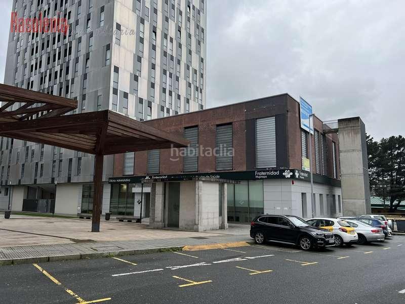 Foto 234c6e66-f4eb-4560-9657-393ec4ad0b95. Local comercial en josé pascual lópez-cortón 2 oficinas en venta en matogrande a coruña en Coruña (A)