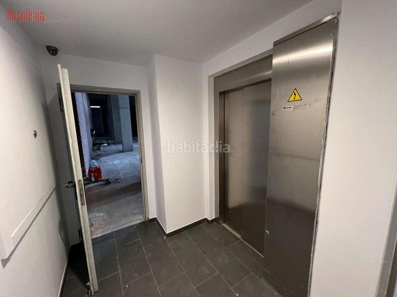 Foto cdd566f2-5ea0-4b40-b22a-81a8c1a32ece. Local comercial en josé pascual lópez-cortón 2 oficinas en venta en matogrande a coruña en Coruña (A)