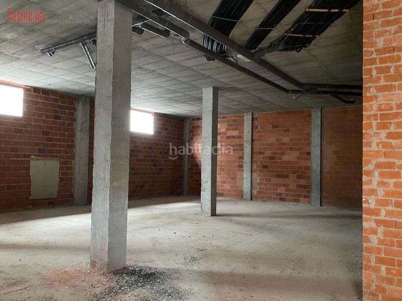Foto a1489392-1664-48f7-86c6-cb2cdf696133. Local comercial a paraiso 19 a Carral