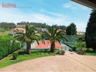 Chalet in Arteixo Pueblo. Chalet lujo en venta en arteixo a coruña