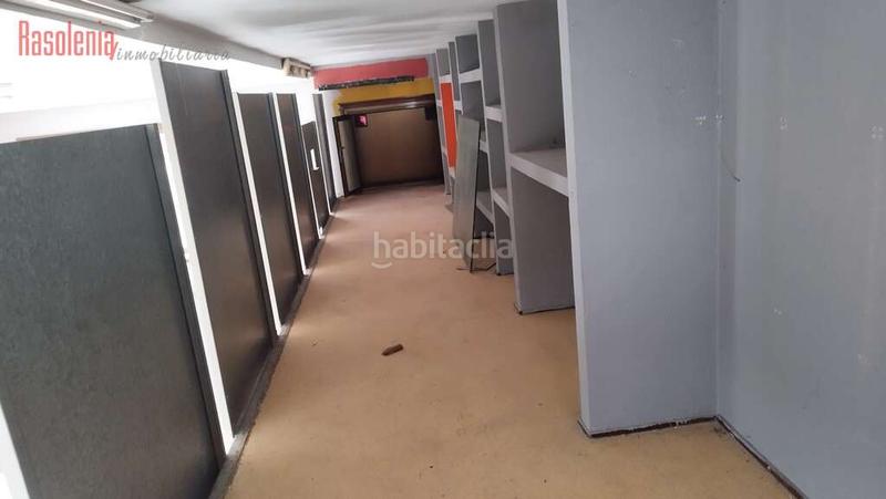 Foto 5a219a12-b239-4371-b606-b65bd2754eed. Local comercial local en el edificio el castañal en Vigo