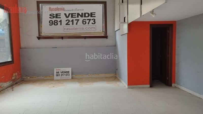 Foto b1818ed2-6b25-4061-b180-254e209633a2. Local comercial local en el edificio el castañal en Vigo