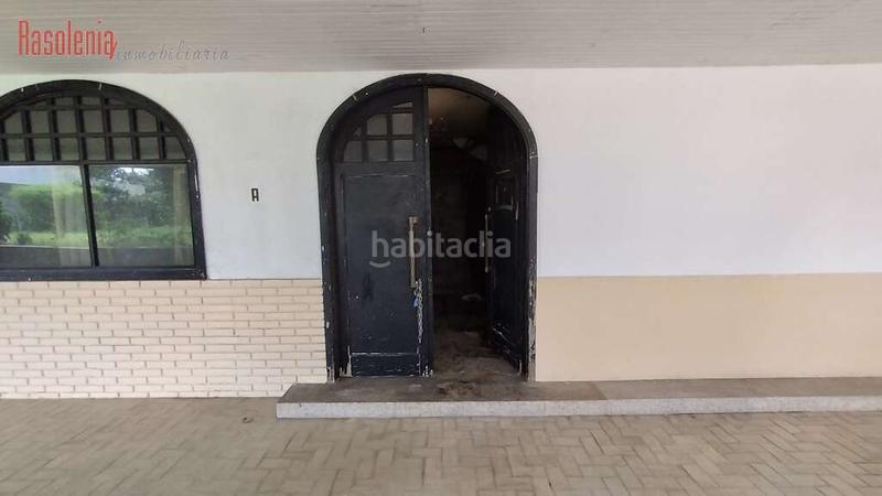 Foto 3c5a40b1-b5e4-483d-9807-979997ed2294. Local comercial amplio y céntrico local comercial en Vigo
