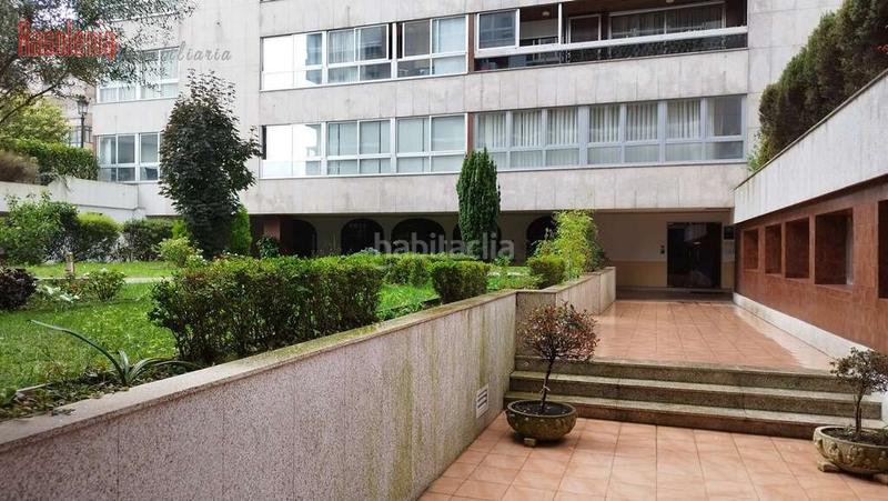 Foto c42699cb-fce2-4b6c-9947-0f2dbb1cc9d3. Local comercial amplio y céntrico local comercial en Vigo