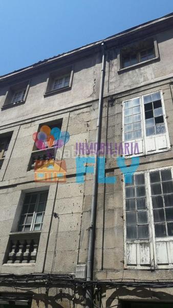 Foto df23d33a-5b2a-4920-9b48-72aaa048e92f. Edifici a Casco Viejo Ourense
