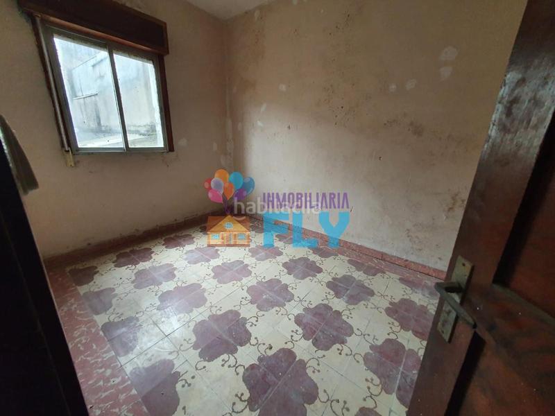 Foto 0bc70189-fa2c-4317-a0ba-ddbabfb15946. Edificio en Ventiun Ourense