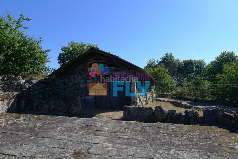 Foto c776ba1d-3ebb-4254-a7d0-540ef475b70b. House with parking in Vilamarín