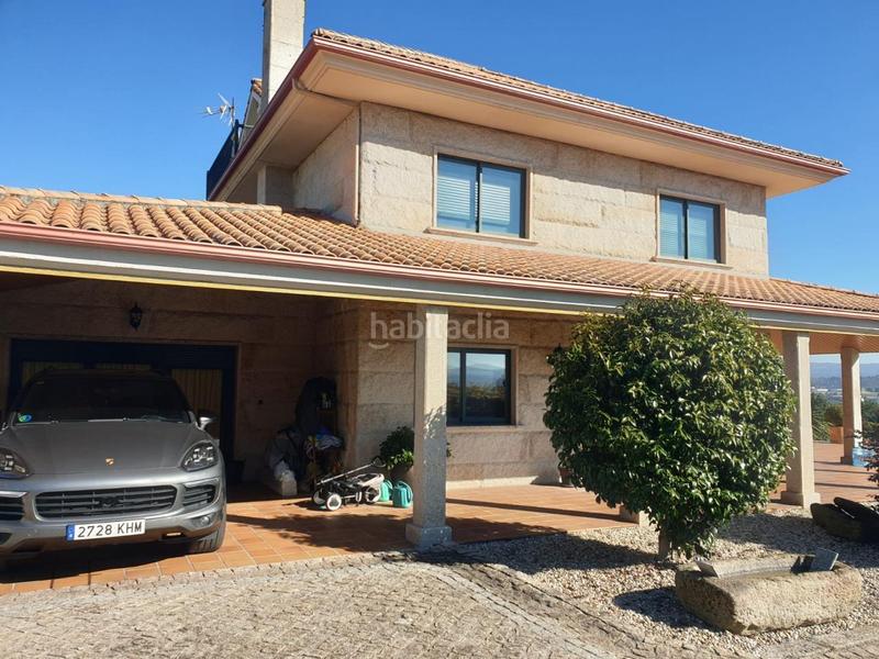 Foto aecfaef6-d19a-4dba-9d52-2f611256310e. Casa amb calefacció aparcament piscina a Ventiun Ourense