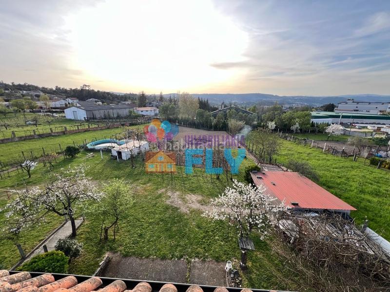 Foto 51ab8179-6c3c-4fc0-be08-e4a3c622835e. Casa amb calefacció aparcament piscina a Barrocanes Ourense