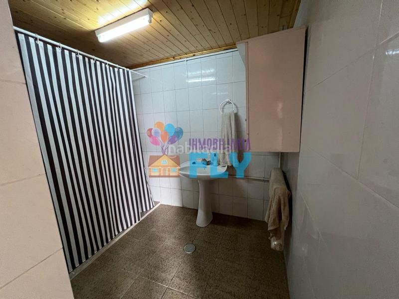 Foto a17ad282-12d9-4124-af22-bef470375510. Casa amb calefacció aparcament piscina a Barrocanes Ourense